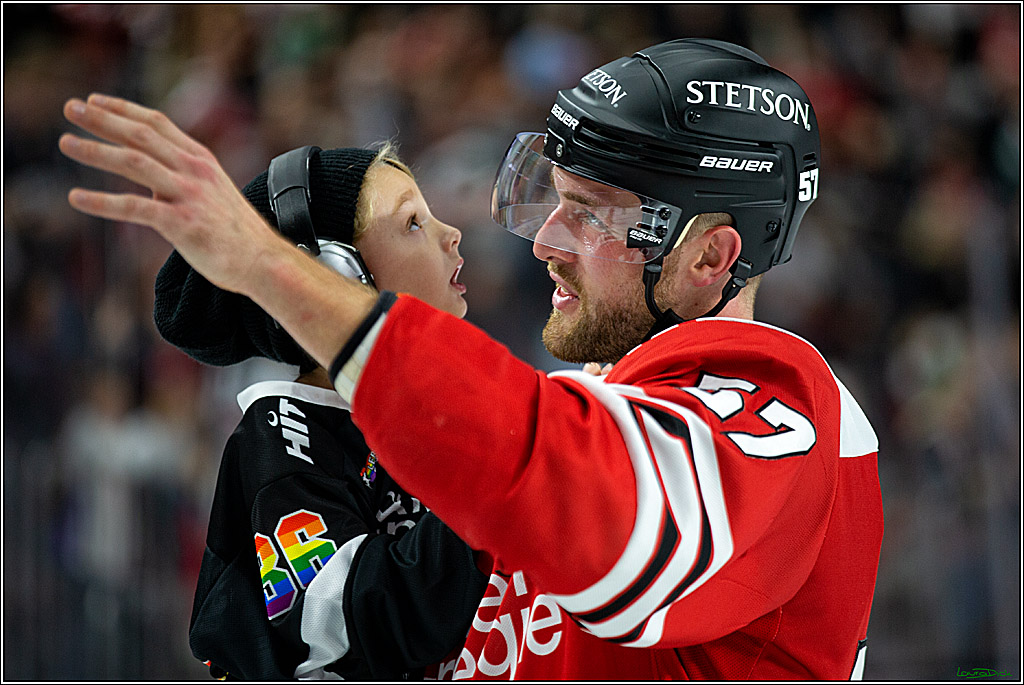 PENNY DEL; Koelner Haie- Straubing Tigers; Koeln, 09.10.2022